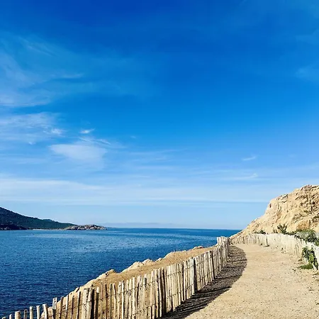 Centre - 4p LʼÎle-Rousse