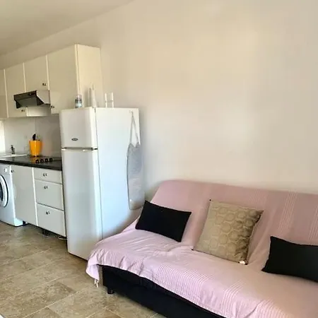 Centre - 4p * LʼÎle-Rousse