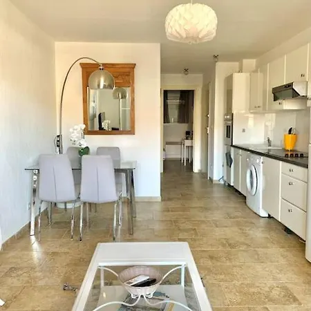 Centre - 4p Apartment