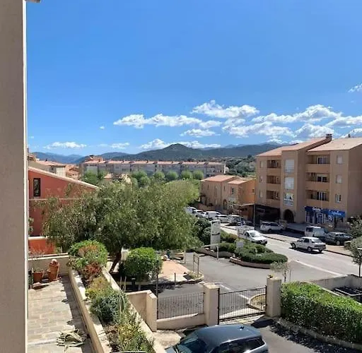 Appartement Centre - 4p LʼÎle-Rousse